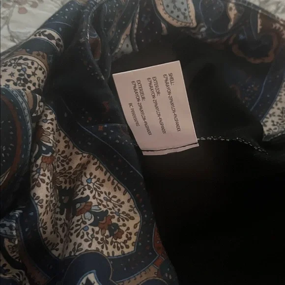 Paisley Print Leggings - Picture 6 of 6